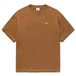 NIKE SOLO SWOOSH TEE