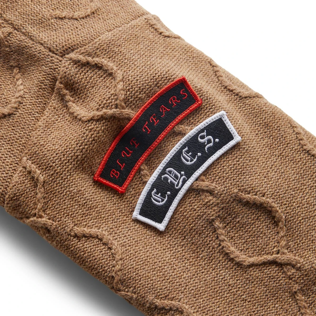 Fred Perry PATCHED OVERSIZED JUMPER - Image 4