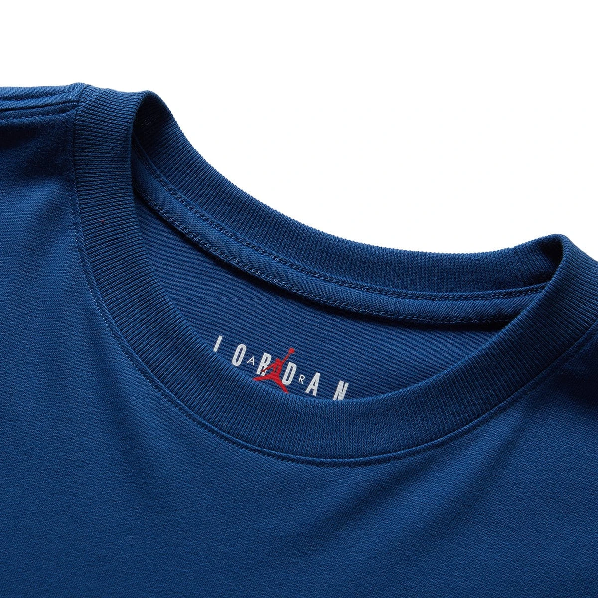 Air Jordan ESSENTIAL TEE - Image 3