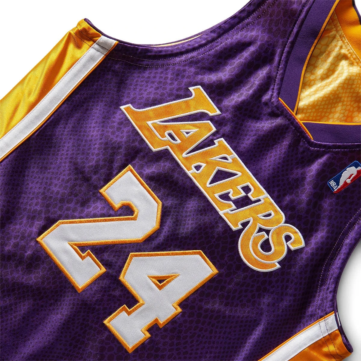 Mitchell & Ness LAKERS KOBE 8 REVERSIBLE JERSEY - Image 7