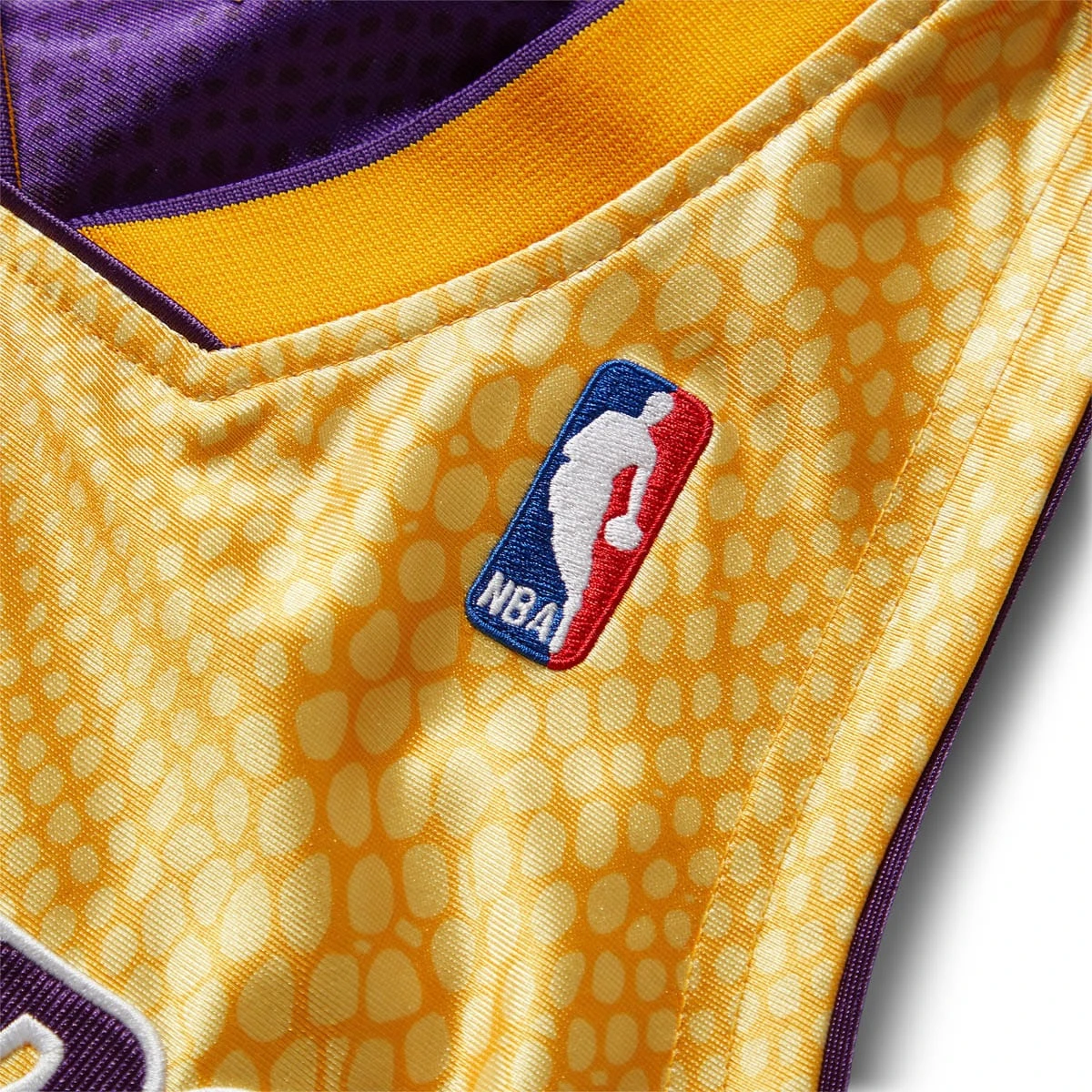 Mitchell & Ness LAKERS KOBE 8 REVERSIBLE JERSEY - Image 10